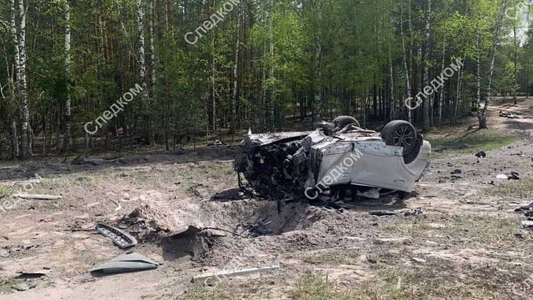 Car bomb wounds pro-war Russian writer and kills his driver