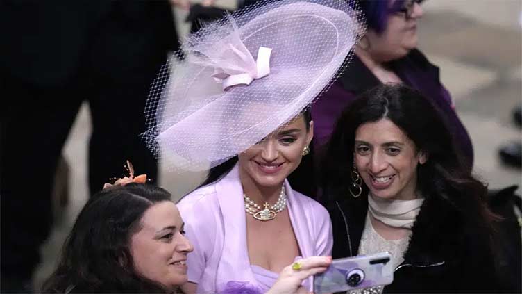 From Charles to Derby, day for fancy hats to rule