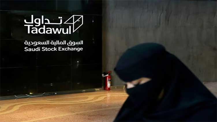 Saudi bourse jumps on earnings; Egypt extends losses
