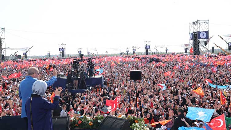 'We will win': Turkish President Erdogan holds show-of-force rally in Istanbul