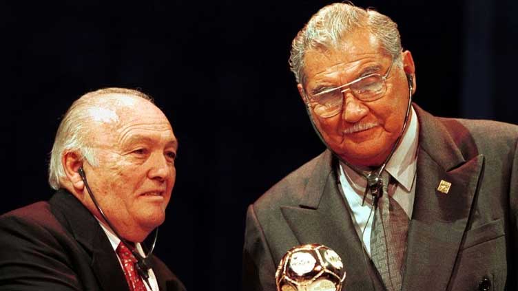 Record-breaking World Cup goalkeeper Carbajal dies aged 93