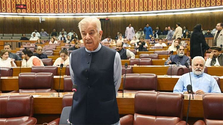 Asif urges judiciary to settle tax cases worth Rs2,000bn
