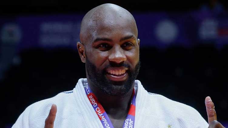 Riner won world title due to refereeing oversight: federation