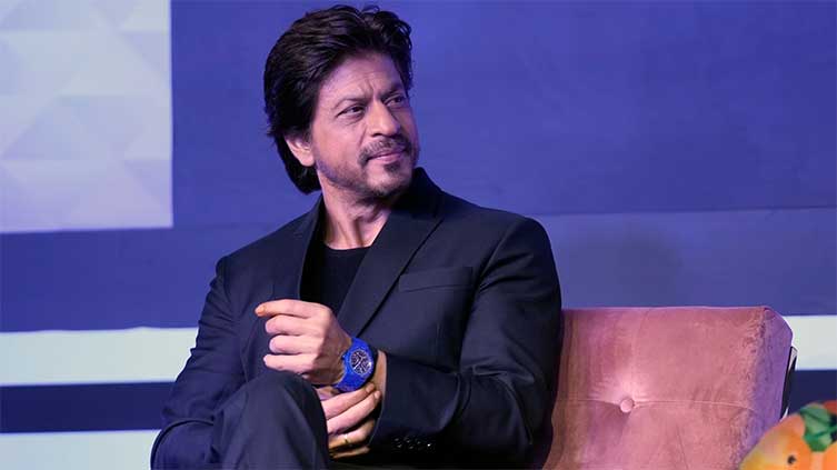 Shah Rukh decides 'not to discuss' personal life in media