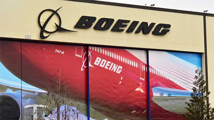 Boeing launches data tool to chart path to net-zero emissions target