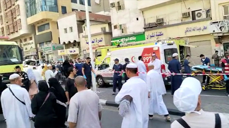 Eight Pakistani Umrah pilgrims die in Makkah hotel fire