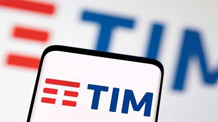Telecom Italia urged to call board meeting to name Vivendi candidate
