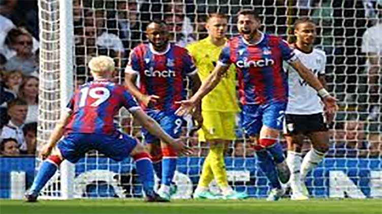 Late Ward goal earns Palace 2-2 draw at Fulham