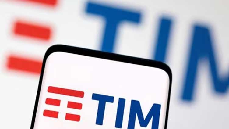 Telecom Italia urged to call board meeting to name Vivendi candidate