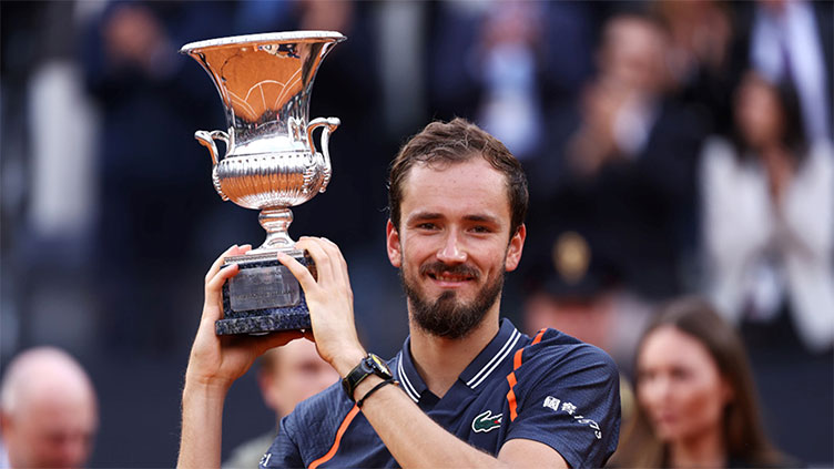 Medvedev wins maiden clay court title at Italian Open