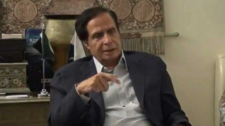 Elahi says standing behind Imran Khan in 'difficult times'