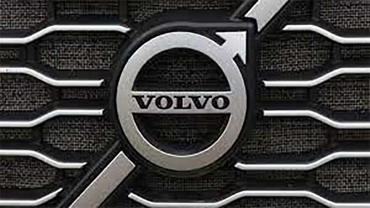 Volvo wins record order for electric trucks from Holcim