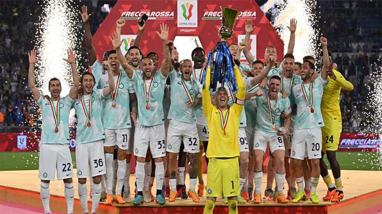 Martinez double as Inter retain Coppa Italia crown