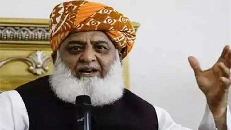 Fazl departs for foreign trip