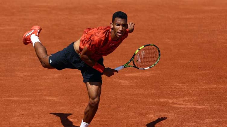 Ailing Auger-Aliassime to focus on health after early French Open exit