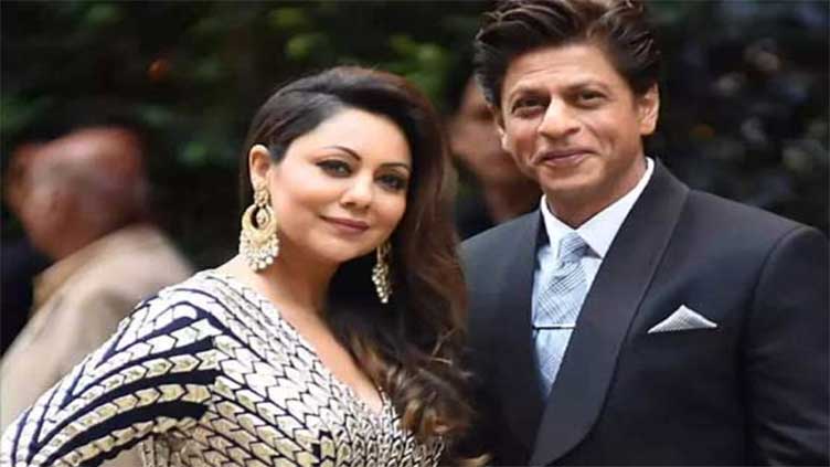 Why Shah Rukh Khan's wife never gives him gifts