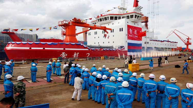 Biggest Chinese Antarctic fleet sets off to build research station