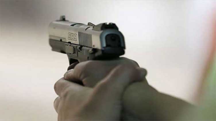 Two 'robbers' shot dead by car riders in Lahore