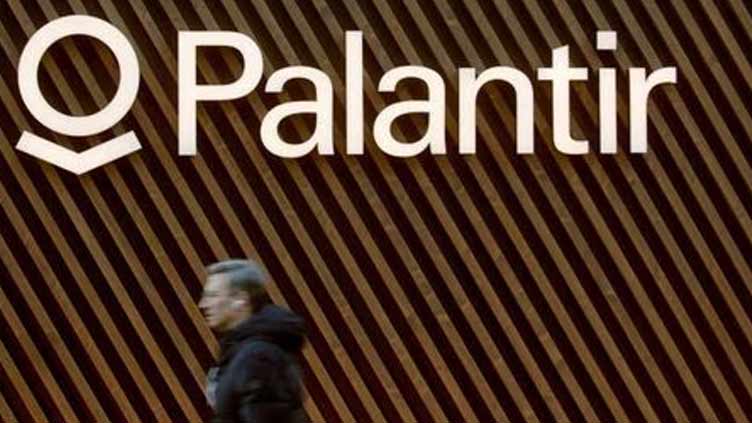 Palantir projects revenue above estimates on demand for AI platform