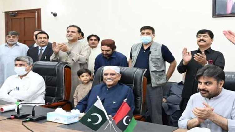 PPP to form next govt, says Zardari 