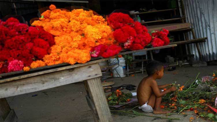 Amid Acapulco devastation, Mexicans mark Day of the Dead