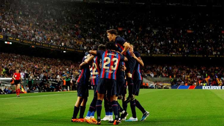 Inconsistent Barca target early Champions League progress