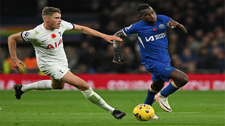 Chelsea beat nine-man Tottenham in chaotic derby with FIVE goals disallowed  - 7 talking points - Mirror Online