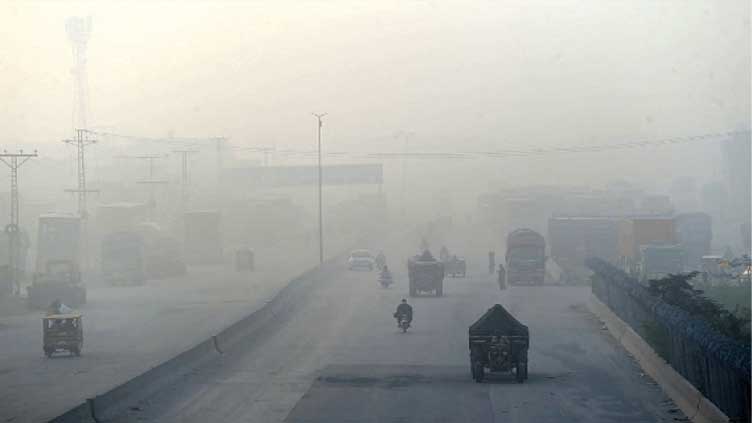 Thick smog likely to engulf central, south Punjab next week