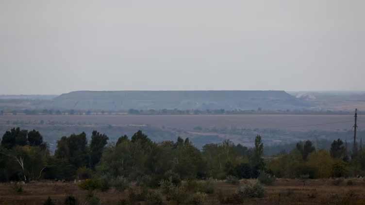 Ukrainian forces hold line in shattered eastern town of Avdiivka -military