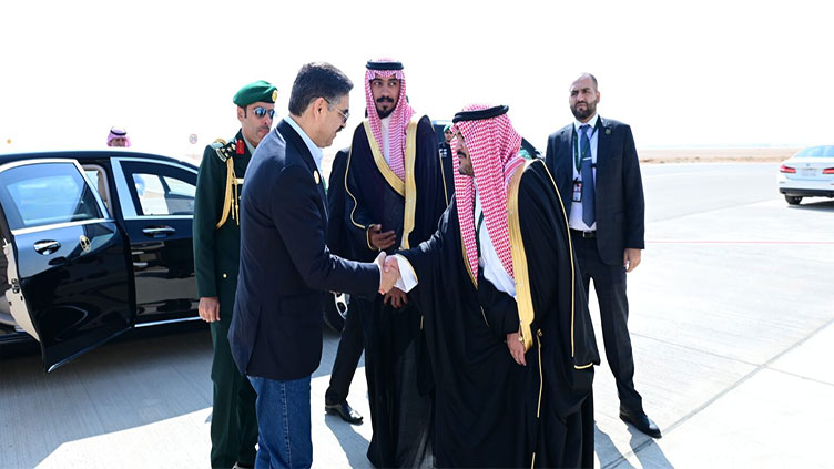 PM Kakar concludes Saudi visit, is on his way back home