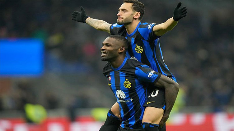 Dimarco stunner helps Inter beat Frosinone and return to Serie A summit