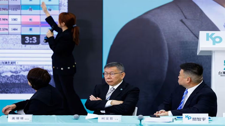 Clock ticking as Taiwan opposition bicker over joint presidency bid