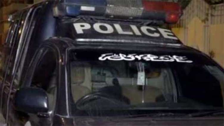 Robbers torture cops, snatch rifles in Gujranwala raid