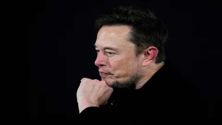 New York City investment chief calls on Tesla to sanction Musk unless he apologizes