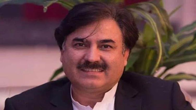 PTI leader Shaukat Yousafzai briefly detained at Peshawar airport