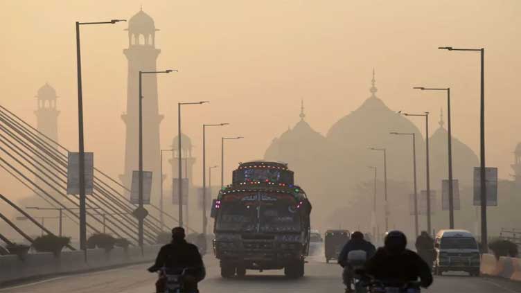 LHC halts desealing of factories without permission amid smog threat