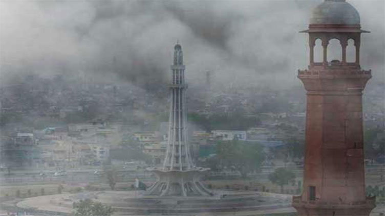 Smog: Lahore continues to be world's second most polluted city