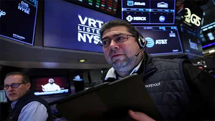 Wall St ends mixed in truncated Black Friday trading