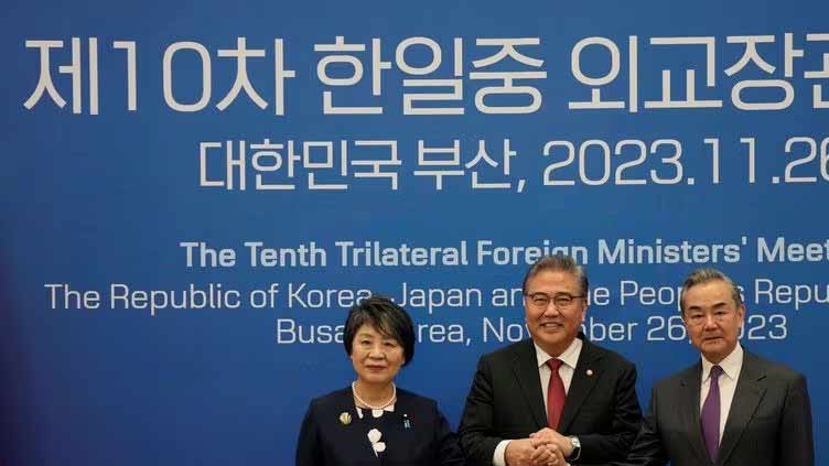 China, Japan, South Korea agree to boost trilateral ties, seek summit