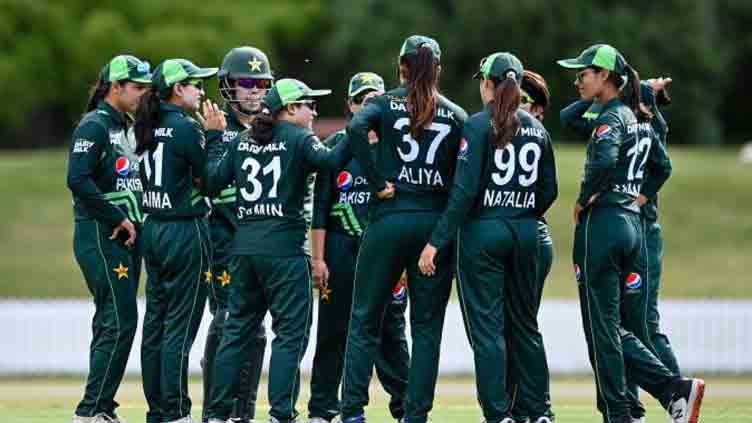 Nida Dar's four-fer gives Pakistan women's team a winning start on New Zealand tour