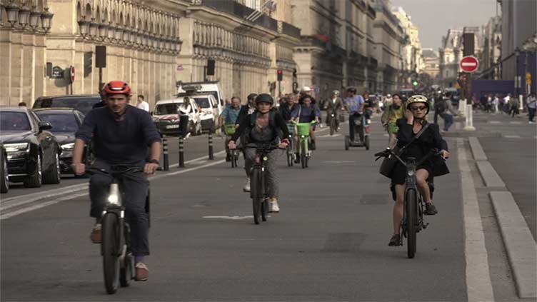 Paris is seeing a new kind of road rage: Bike-lane traffic jams