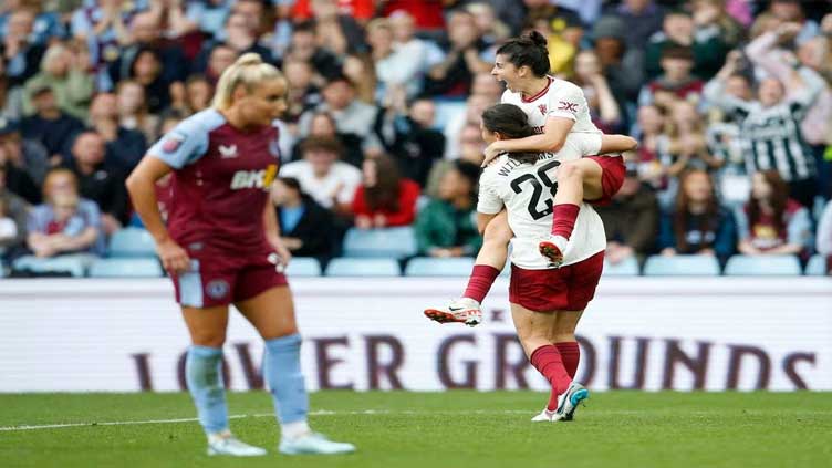 Manchester United win at Villa with late Williams goal in WSL opener