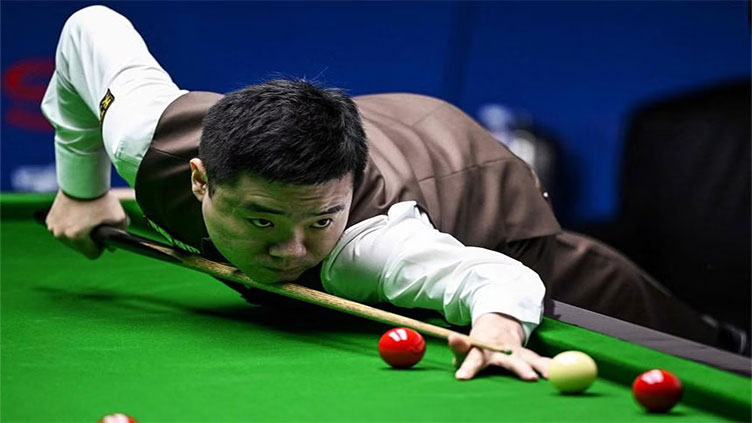 Ding docked frame for wearing wrong trousers in English Open win