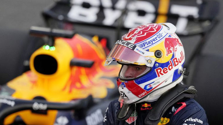 Verstappen on course for third title in Qatar sprint