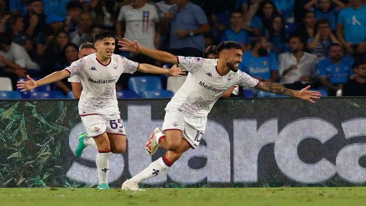 Second-half goals give Fiorentina 3-1 win at Napoli