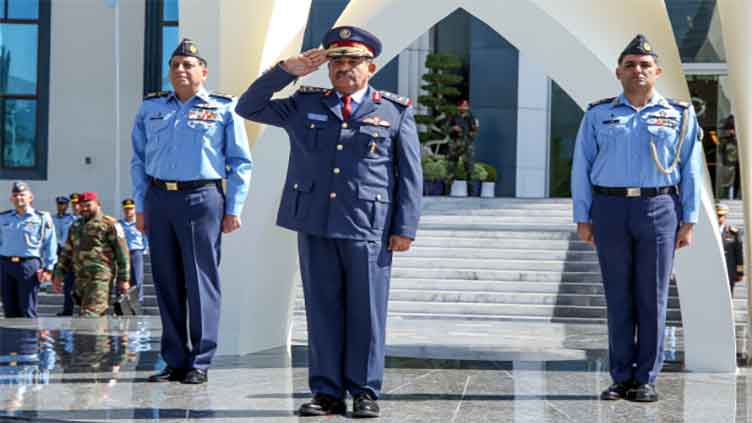 Qatari army chief lauds PAF's professionalism, progress through indigenisation 