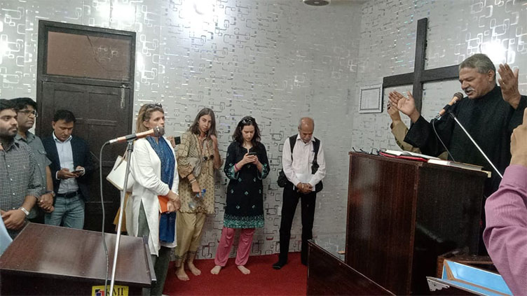 Foreign journalists visit churches in Jaranwala restored after mob attack