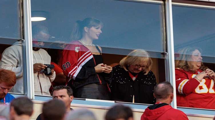 Swift in attendance at Chiefs game for third time