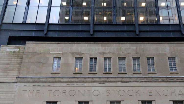 Toronto market pares weekly gain as risk appetite wavers