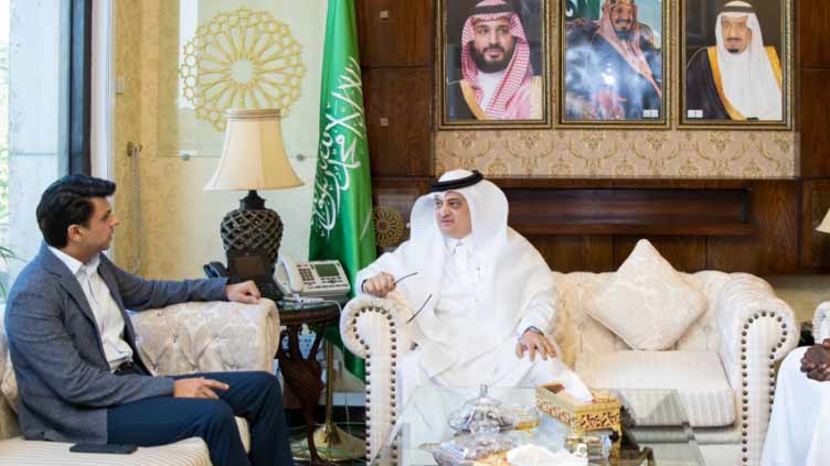 SAPM urges Saudi Arabia for intake of over 1mn Pakistanis annually for Vision 2030